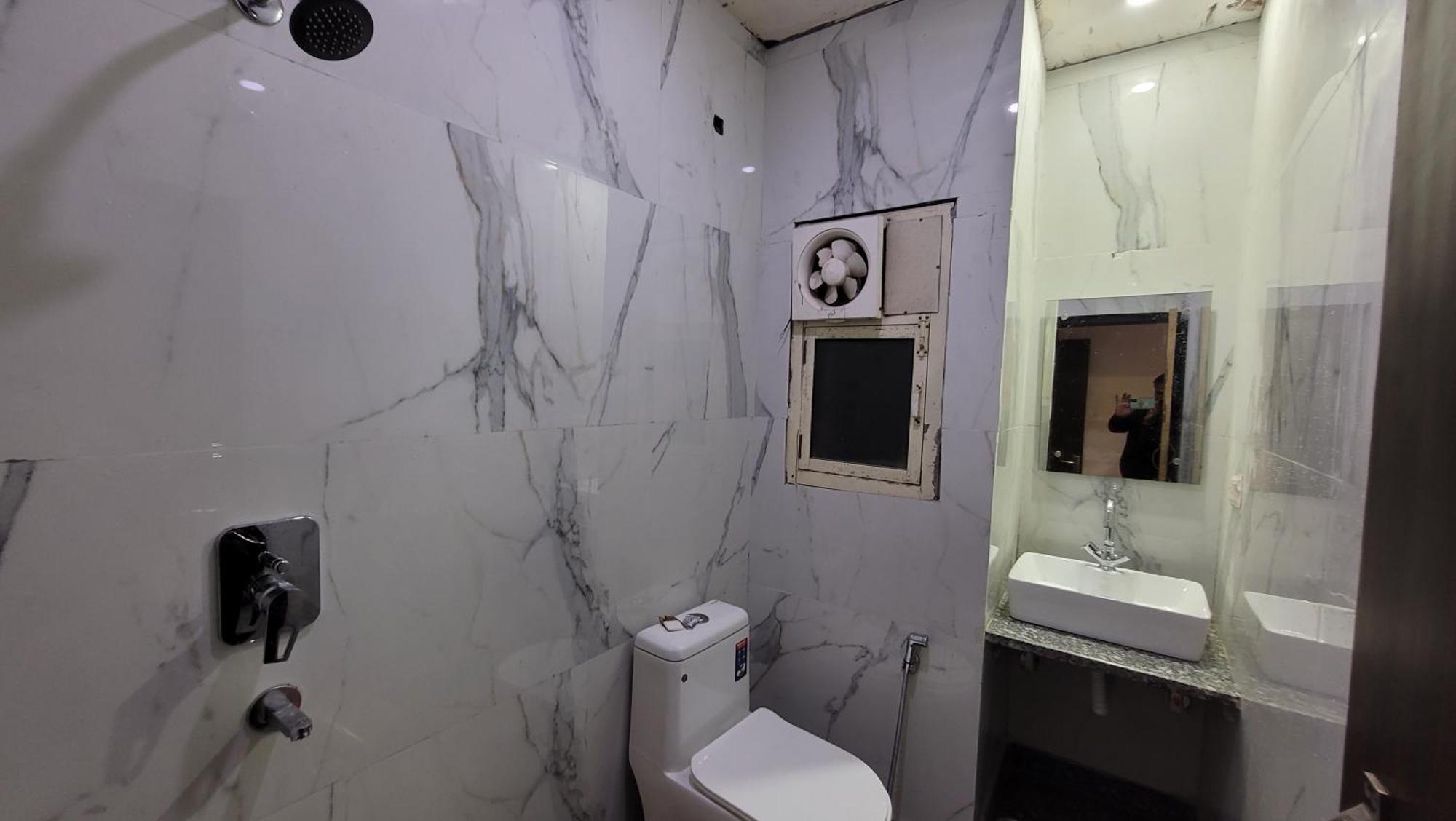24 Hotel & Resort Agra  Bagian luar foto