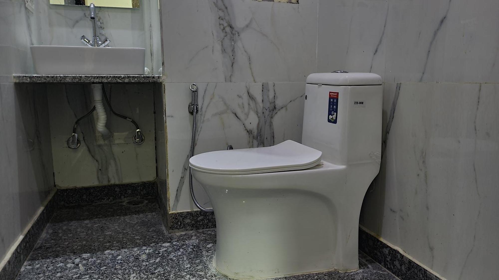 24 Hotel & Resort Agra  Bagian luar foto