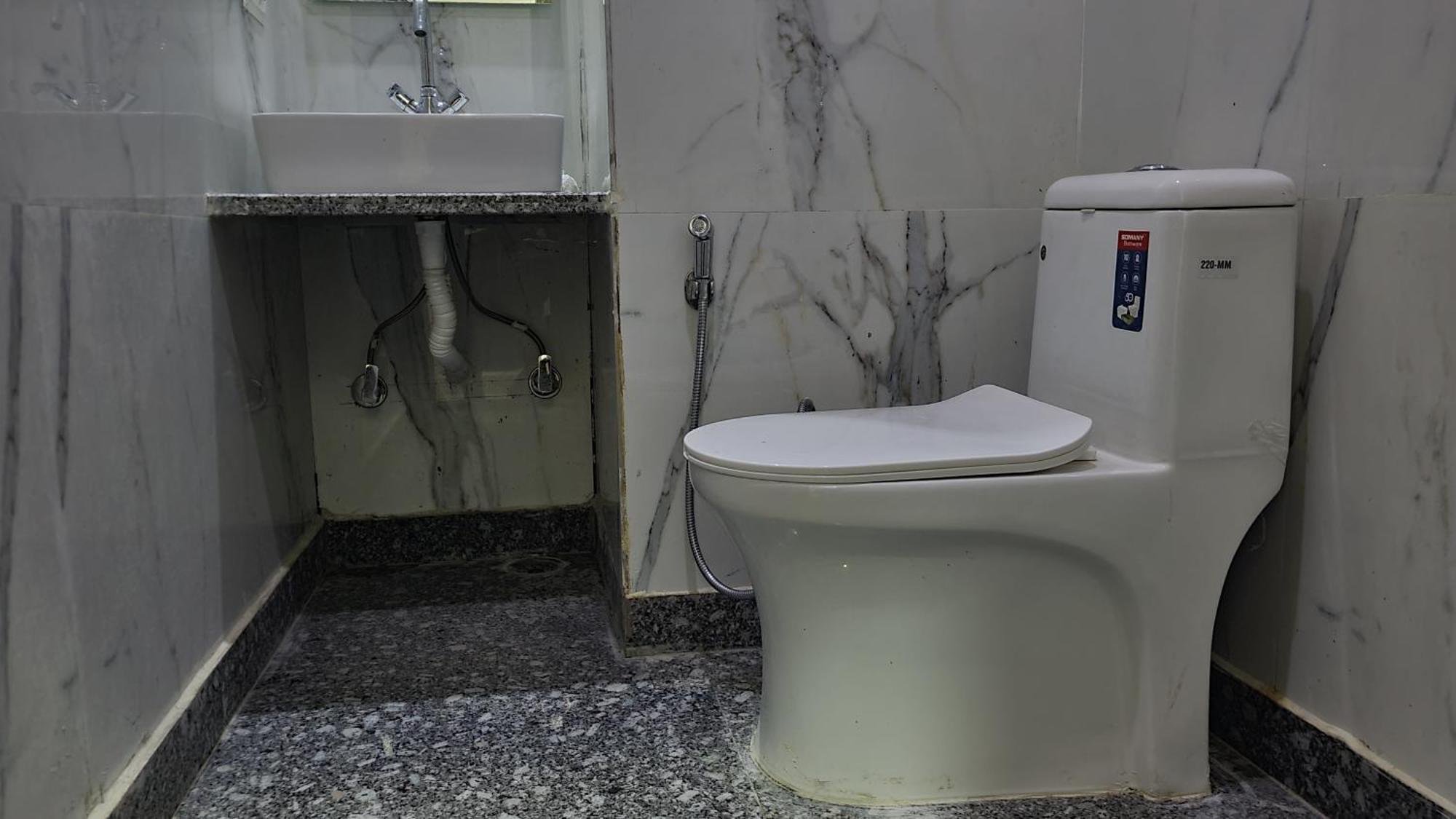 24 Hotel & Resort Agra  Bagian luar foto