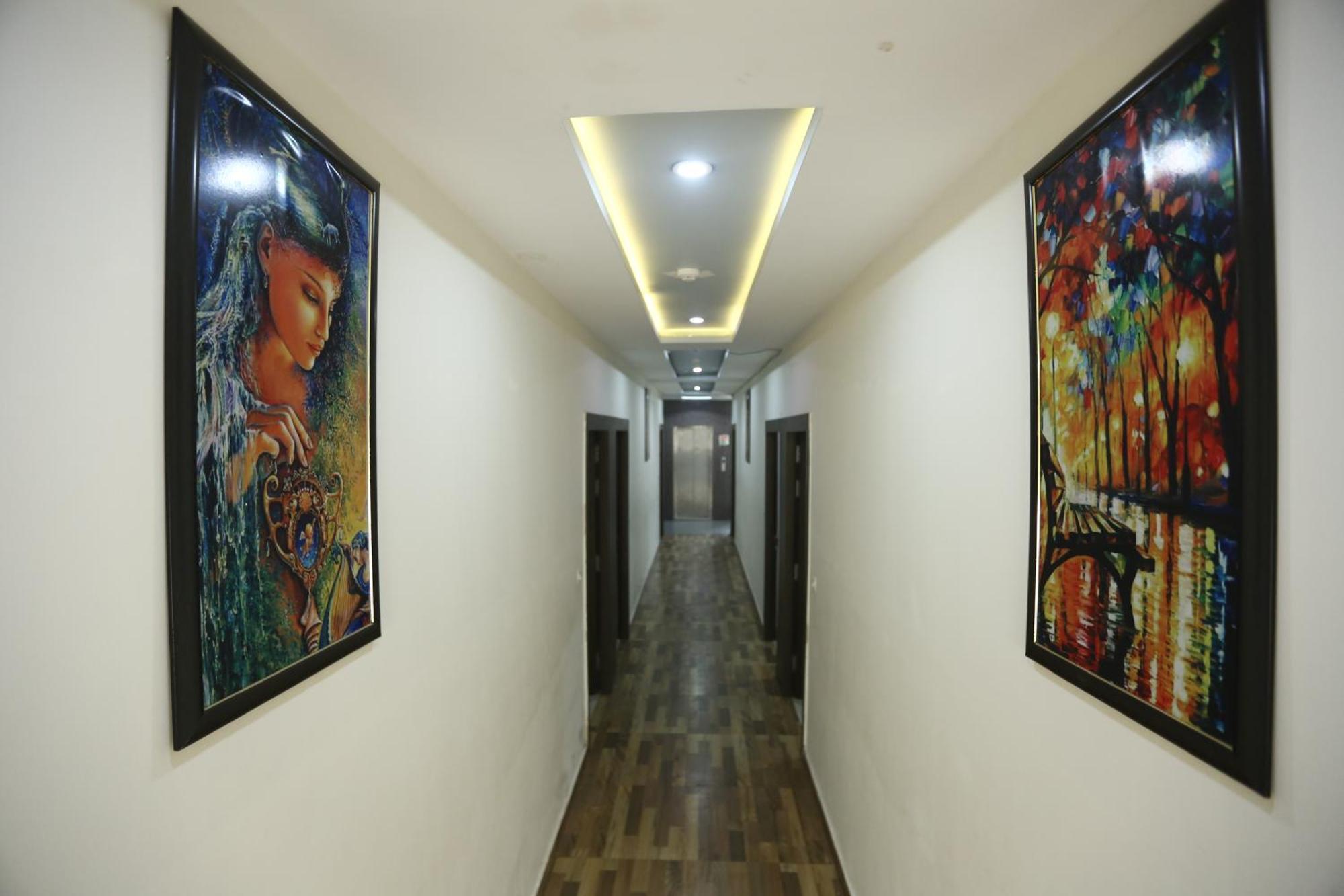 24 Hotel & Resort Agra  Bagian luar foto